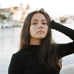 Meet your Posher, Ava